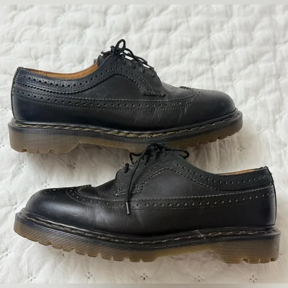 Vintage Dr.Martens Wingtip Black Men's UK 9 US 10 3989 Brogue Made In England - Picture 5 of 16